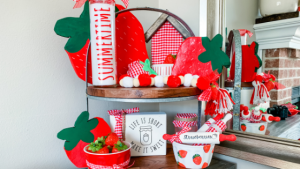 DIY Strawberry Decor 🍓 Fabric, felt & wood strawberries