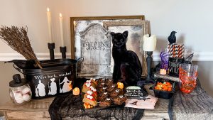SISTAHS! You’re going to love these Sanderson Sisters-inspired Hocus Pocus 2 Watch Party DIYS!