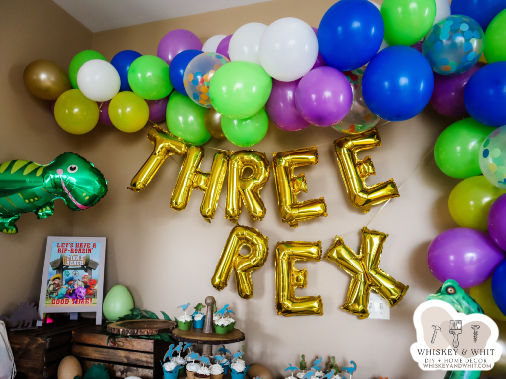 DIY Dollar Tree Dinosaur Party Ideas - how to make a balloon garland